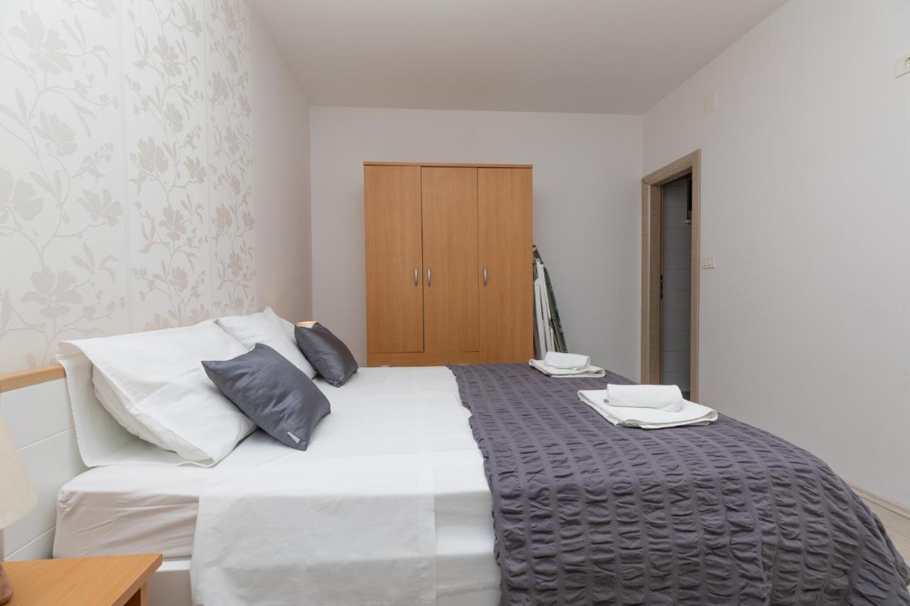 Apartments Villa Carica B&B Mimice Exterior foto